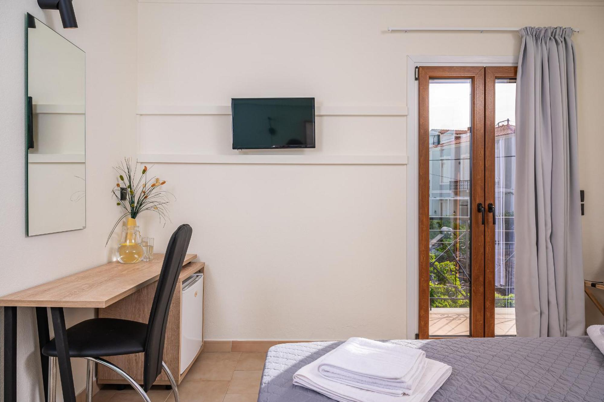 Emily Hotel Agia Paraskevi  Luaran gambar